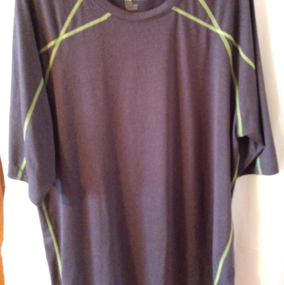 Men's Reebok Short sleeve T-shirt,Sz XL ,color Gray